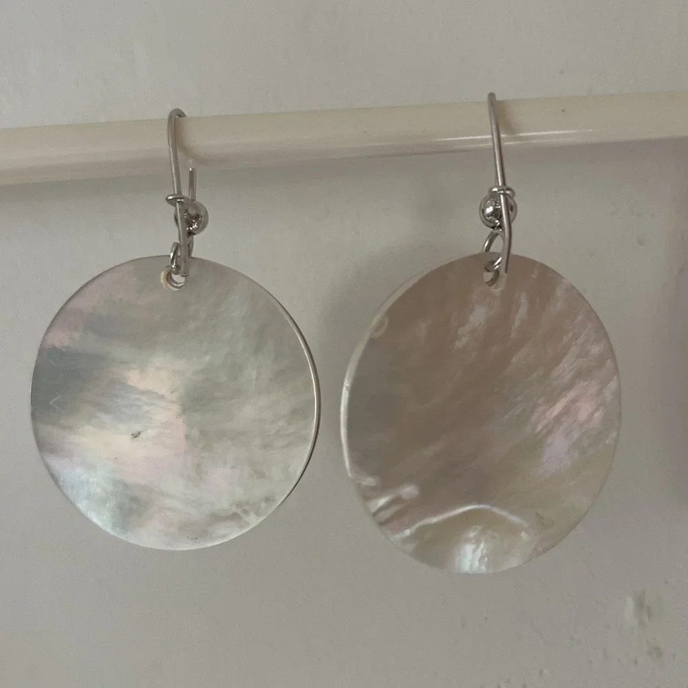 14K White Gold Italian Heart Filigree Drop Earrings w/ Mother of Pearl Disc - Picture 2 of 6